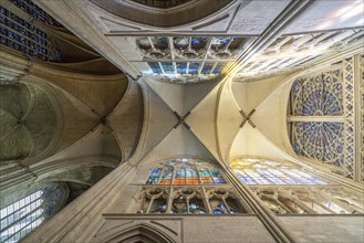 Vaulted ceiling of Saint-Gatien Cathedral in Tours