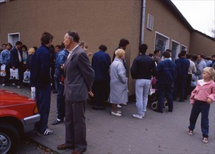 Arrival of migrants from the GDR. End of 1989