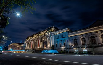 The Metropolitan Museum of Art at Night