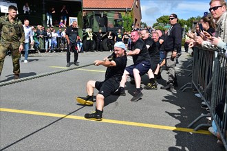 Tug of war at the Husum Harbour Festival 2023