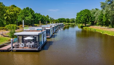 Elbe-Weser Canal with houseboats