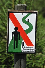 Warning sign for walkers in the nature reserve High Fens