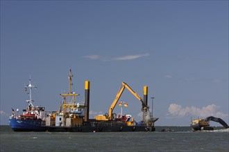 Construction measures on the uninhabited island of Minsener Oog in zone 1 in the Lower Saxony Wadden Sea National Park