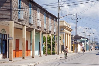 Street scene in the city Niquero