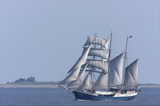 Three-masted sailing vessel