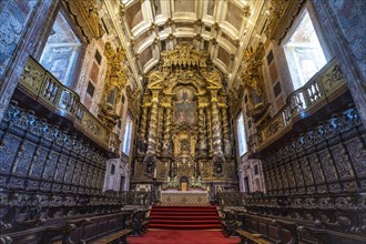 Altar and choir of the Se do Porto Cathedral