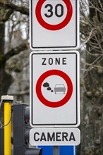 Warning sign for entering Low Emission Zone
