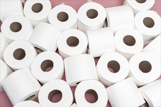 Top view multiple toiler paper rolls
