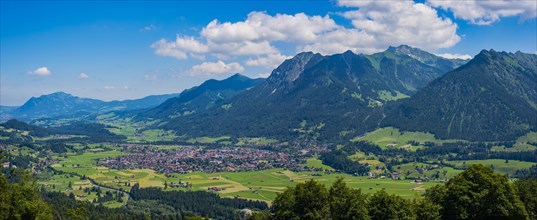 Mountain panorama from southwest on Oberstdorf