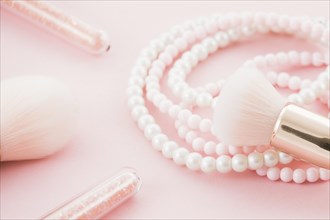 Pink brushes pearl necklace
