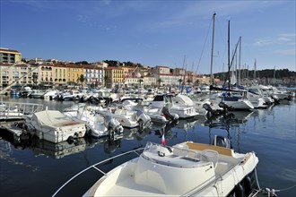 Motorboats and sailing boats in the harbour of Port-Vendres