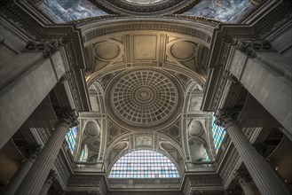 Dome vault inside the Pantheon