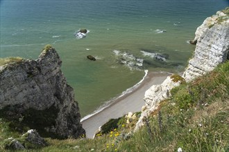 Rock cliffs and chalk cliffs of Etretat