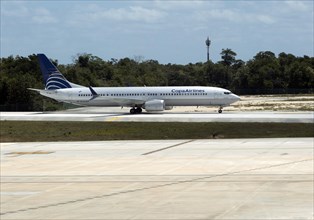 Copa Airlines Boeing 737 plane at Cancun airport