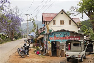 Primitive garage in the hill town Kalaw