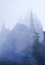 Reichsburg Cochem in the fog