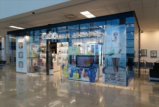 Cloe shop store inside airport at Merida