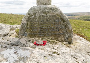 War remembrance monument Cave-Penney Memorial cross 1918