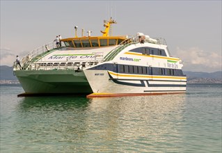 Mar de Ons ferry boat