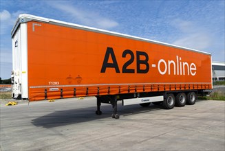 A2B-Online freight trailer transport company