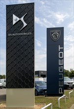 DS Automobiles Peugeot car dealership