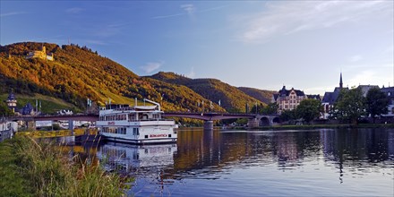 The Moselle with Landshut Castle in the evening light