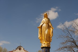 Statue of the Virgin Mary in front of Wurzach Castle