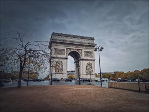 Arc de triomphe in Paris