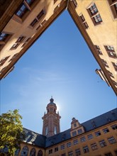 Inner courtyard with tower of the Neubaukirche
