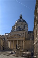 Inner courtyard with the Chapelle Sainte Ursule de la Sorbonne