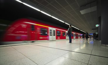 Underground arriving suburban railway