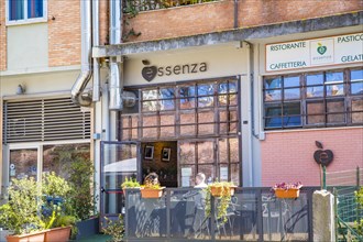 Essenza Vegan Restaurant
