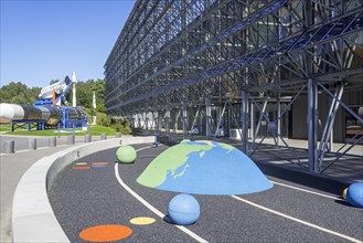 Spacecrafts in front of the Euro Space Center