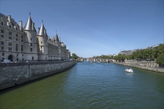 The Conciergerie on the Seine