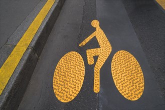 Yellow marked cycle path