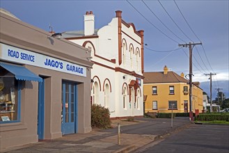 Colourful colonial buildings in Cox Street