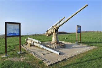 Memorial with 100mm-guns from the French armoured cargo boat P21 Le Cerons at Veules-les-Roses