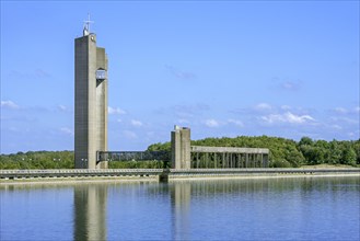 Dam and observation tower on Lac de la Plate Taille