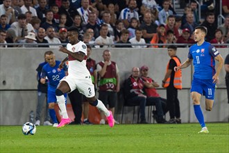 Nelson CABRAL SEMEDO Portugal left in a duel with Stanislav LOBOTKA Slovakia
