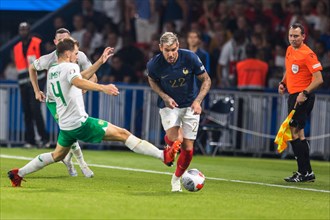 Shane DUFFY Ireland left fouls Theo HERNANDEZ France