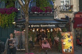 Restaurant La Petite Hostellerie in the Rue de la Harpe