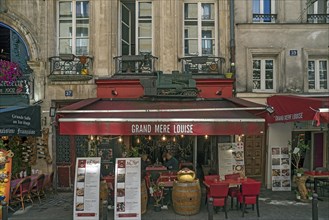 Restaurant Grand Mere Louise in Rue de la Harpe