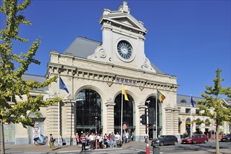 Entrance of the railway station at Namur