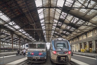 Two waiting trains at Gare de l'Est