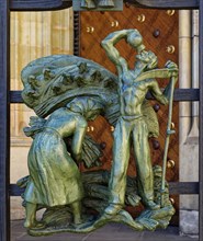 Figures on the portal of St Vitus Cathedral