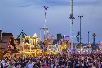 The Stuttgart Folk Festival at the Cannstatter Wasen is one of the most important traditional festivals in Germany. In addition to the large marquees