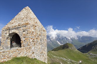 Monument at the mountain pass Fuscher Toerl