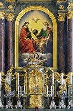 Main altar with painting