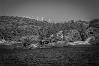 Abandoned ship in the port of Roatan