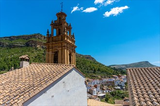 The beautiful church of the town of Chulilla and its famous canyon in the mountains of the Valencian community. Spain